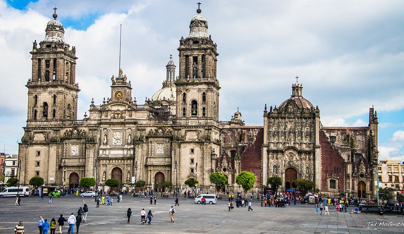 V Mexico City denne zomrú priemerne štyria ľudia - dvaja pod kolesami áut. Ako mesto bojuje s nebezpečnými vodičmi?