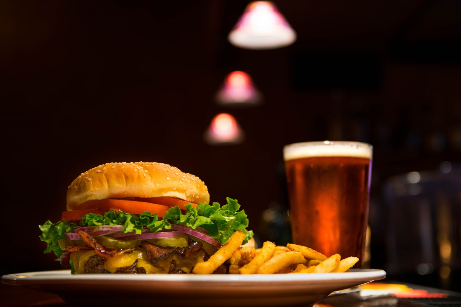 Vegetariánský burger se má nazývat kotouč. Evropská unie zpřísní názvy pro bezmasé výrobky