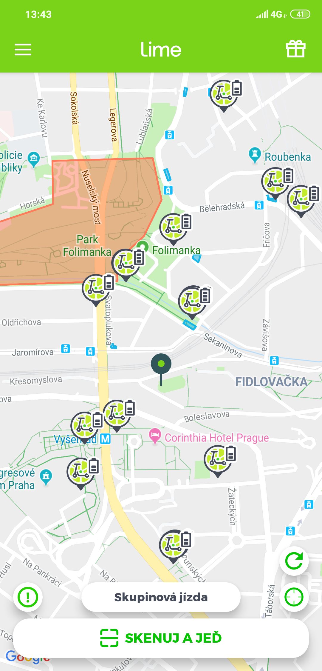 Lime bude v Praze stovkou pokutovat své vlastní uživatele. Chce, aby parkovali tam, kde mají