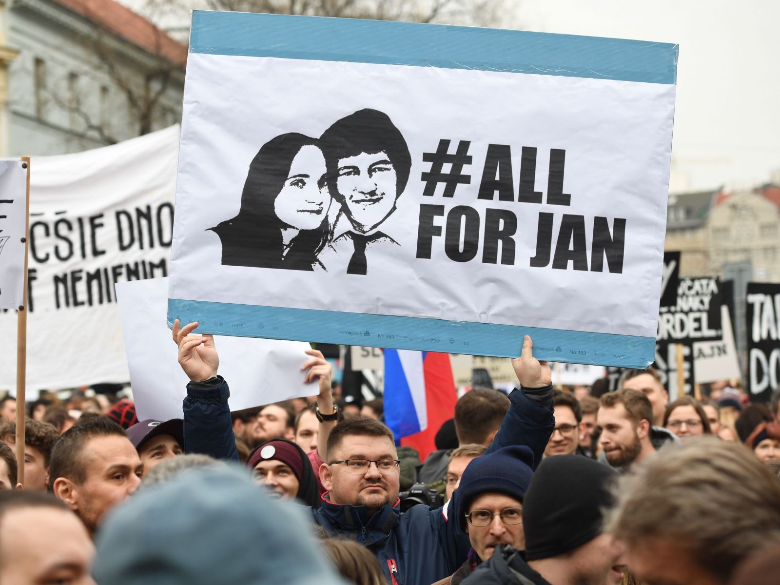 Sabová dala zavrieť ministrov a mafiánov, Stieranka odpratal Harabina, Matela spevádza kauza. Tento senát rozhodne o osude Kočnera