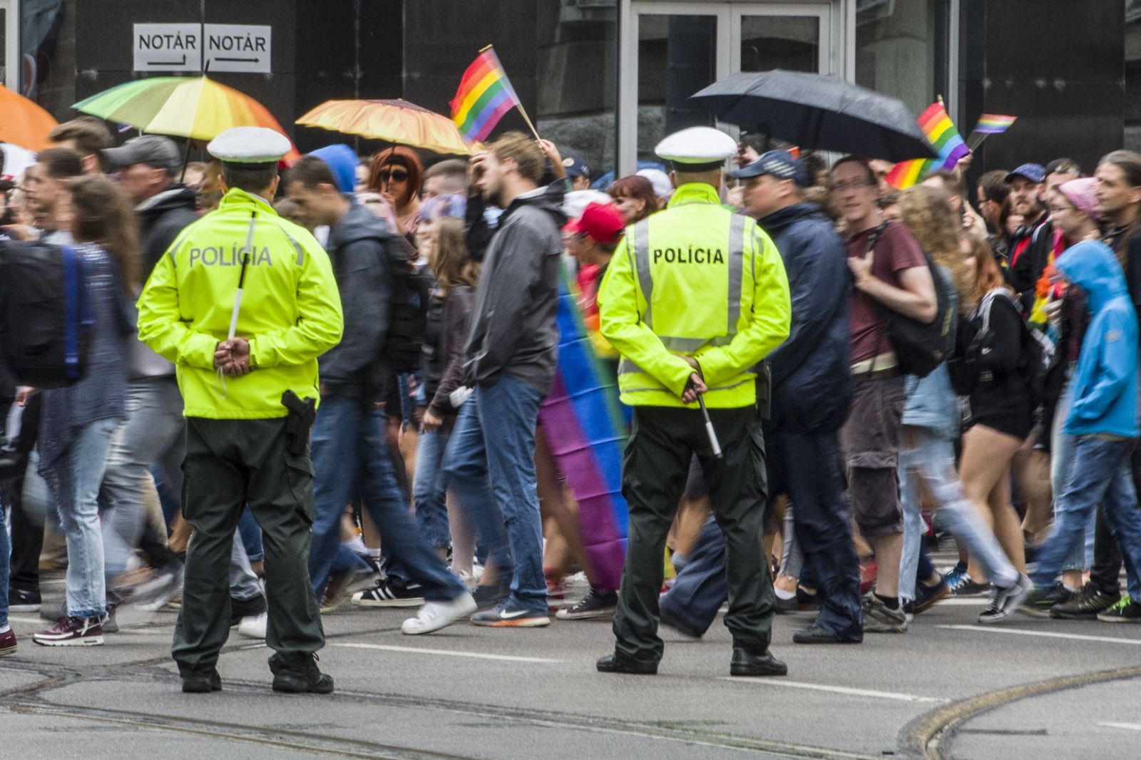 Za práva homosexuálov bude v Bratislave pochodovať viac ako 6-tisíc Slovákov, Dúhový Pride podporila aj prezidentka Čaputová