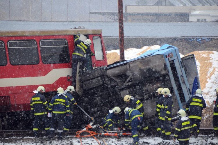 5 najväčších dopravných nehôd na Slovensku, pri ktorých zahynuli desiatky osôb