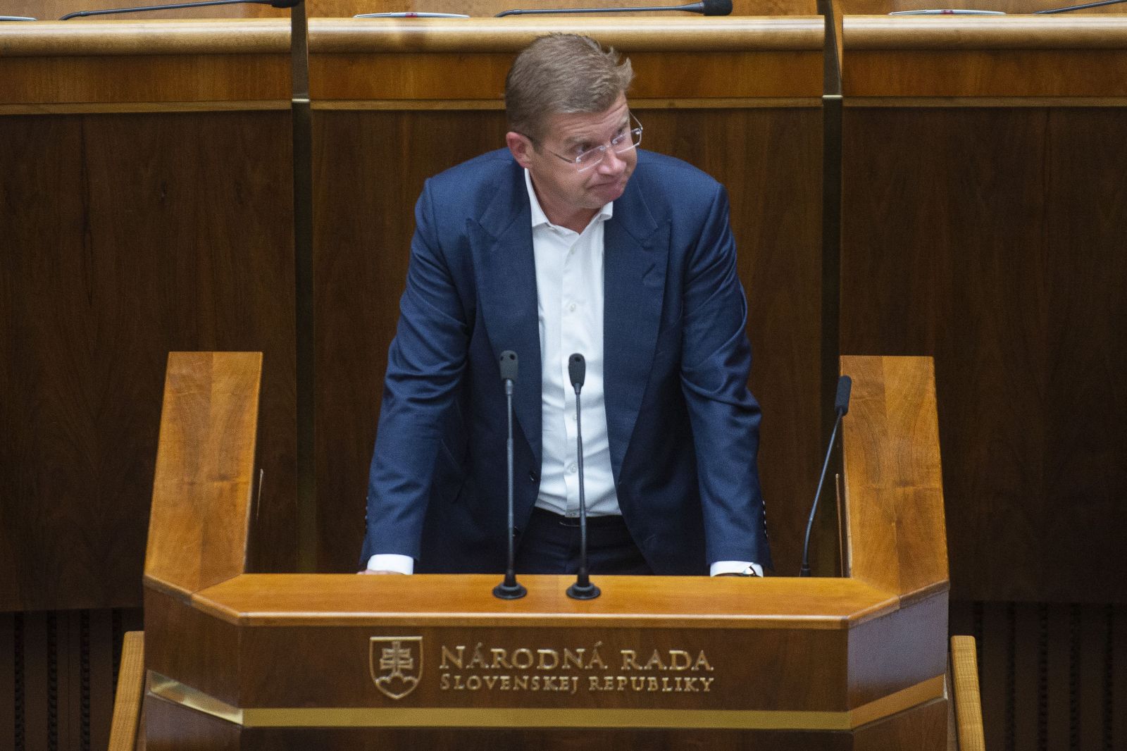 S odchodom do Pellegriniho Hlasu nechal Peter Žiga v Smere aj miliónové kauzy. Vrátky DPH nie sú zďaleka jediný problém