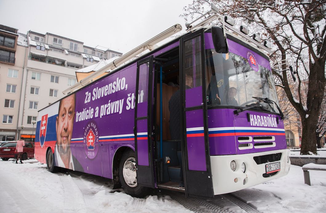 Ústavný právnik o problémoch s krúžkami PS/Spolu: Neverím, že Ústavný súd sťažnosti vyhovie