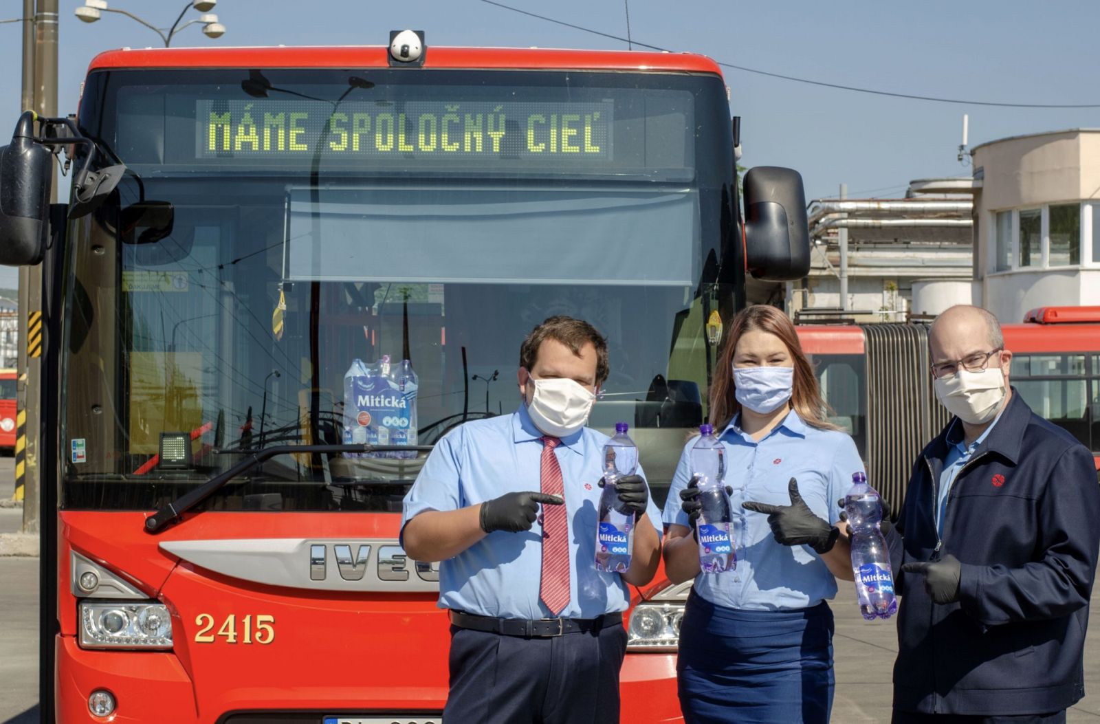Ako je možné, že bratislavská MHD poskytuje cestujúcim ešte väčší komfort? Vodičom pomáha aj dodávka pitného režimu