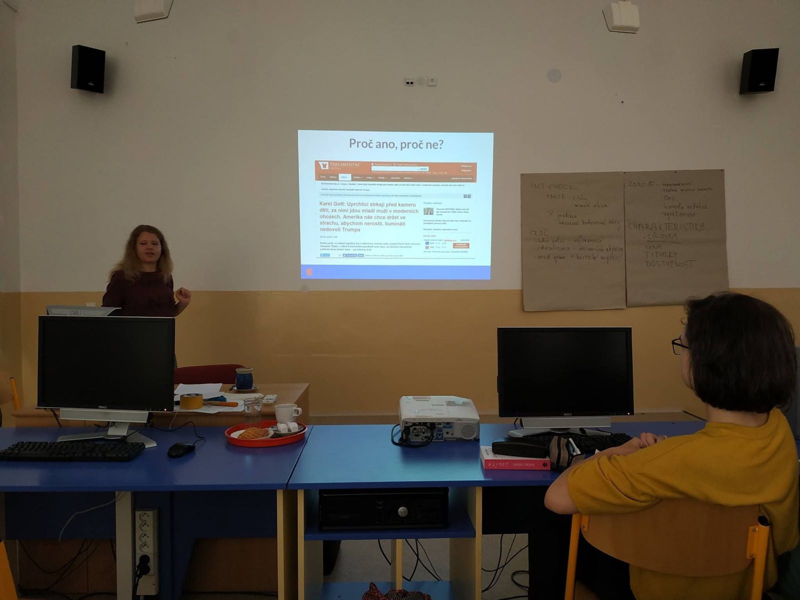 Tereza Stříteská přednáší na gymnáziu v Poličce