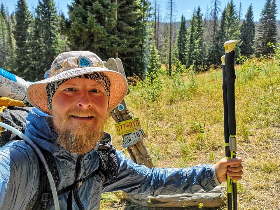 Pět tisíc kilometrů pěšky přes Spojené státy. Pavel Sabela zvládnul Continental Divide Trail (Rozhovor)