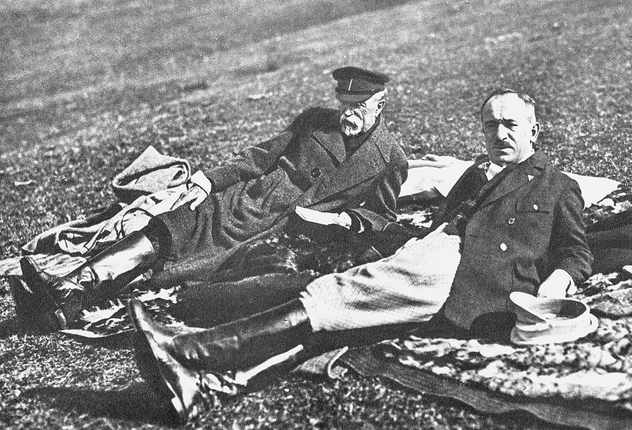 Edvard Beneš a T. G. Masaryk v Topoľčiankoch, 1928