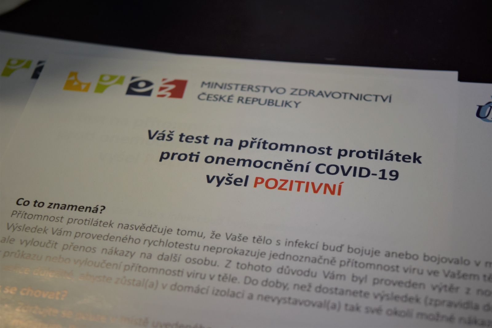 Nechal jsem se v Brně otestovat na koronavirus. Dvě hodiny v řadě na slunci, nuda, a výsledek, který není úplně pozitivní